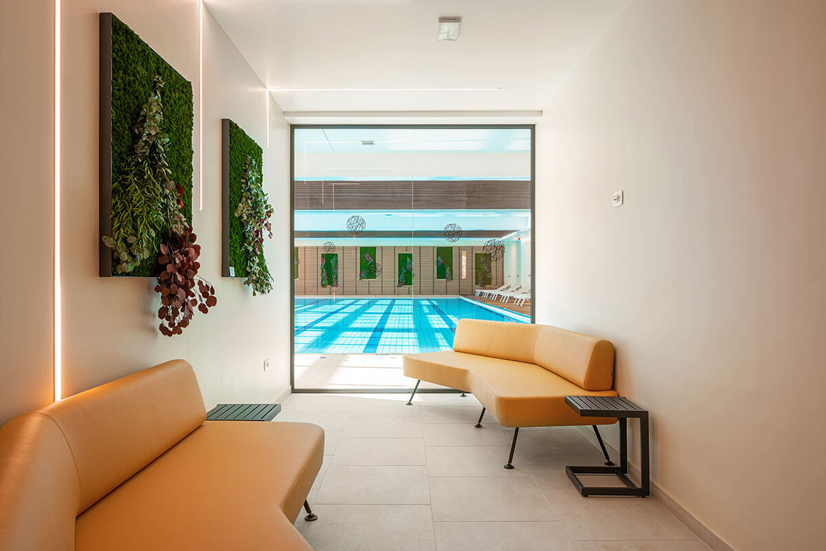 valamar meteor hotel wellness indoor pool