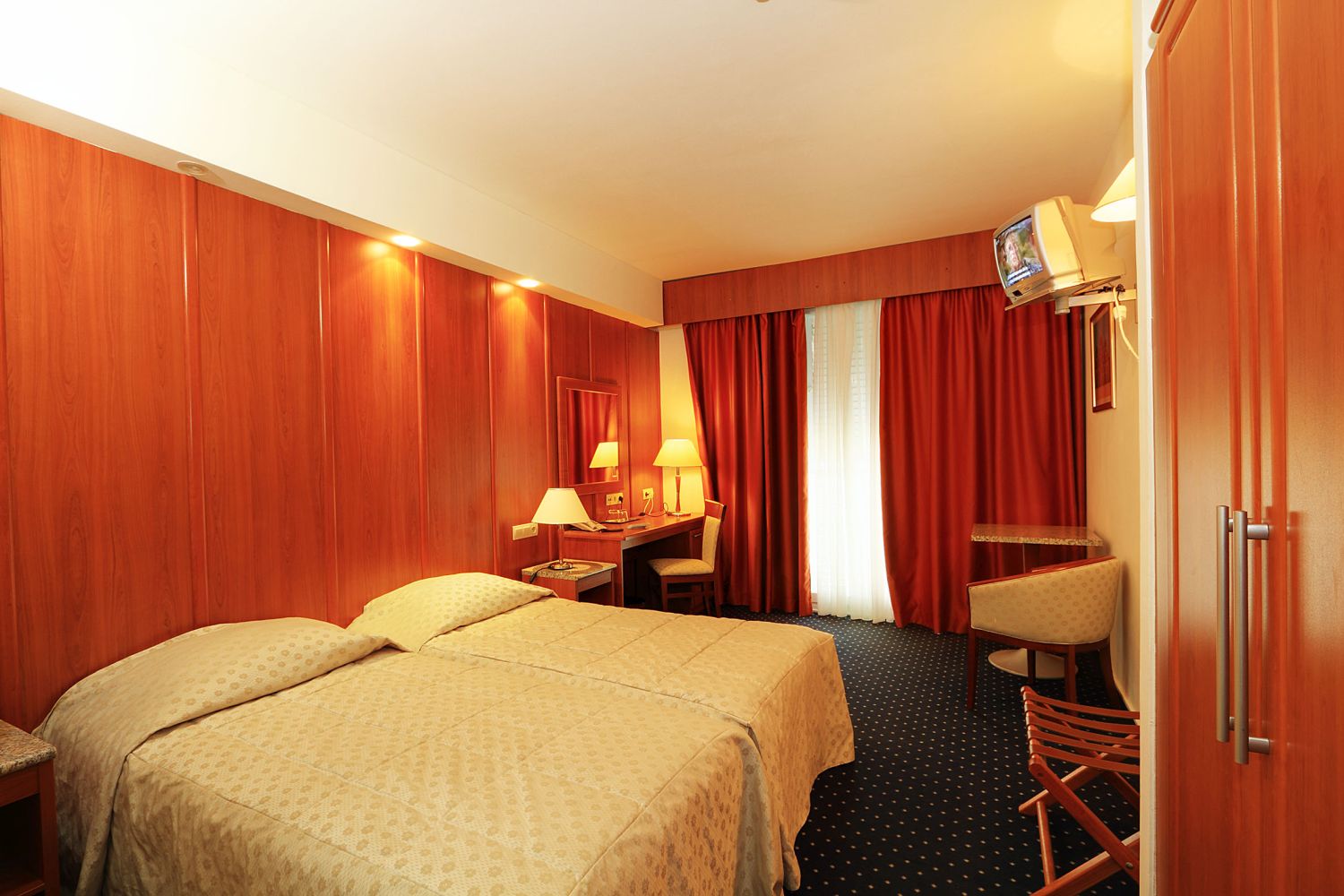 21 marko polo hotel by aminess rooms standard double room s2 standard double room s2 2