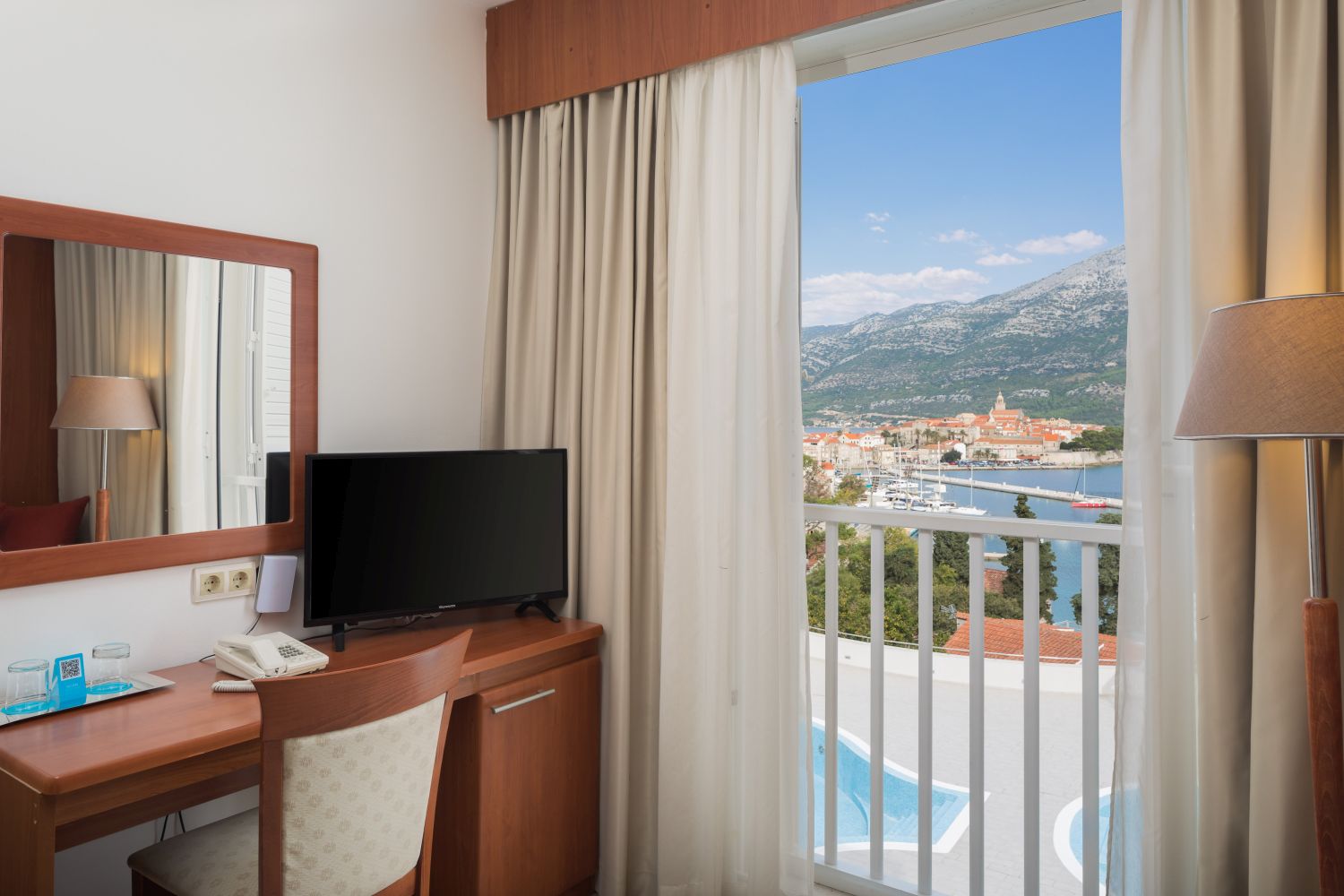 21 marko polo hotel by aminess rooms comfort double room seaside s2m comfort double room seaside s2m 10