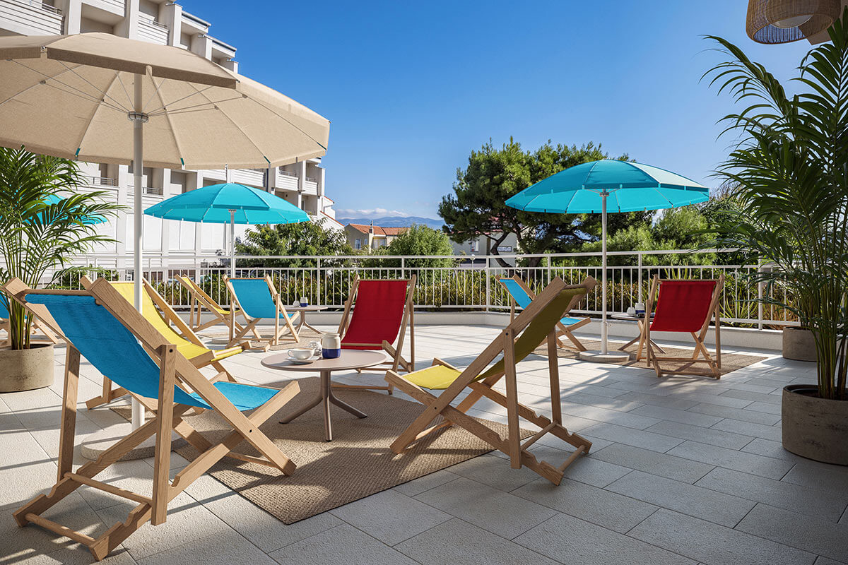 corinthia baska sunny hotel lobby terrace viz