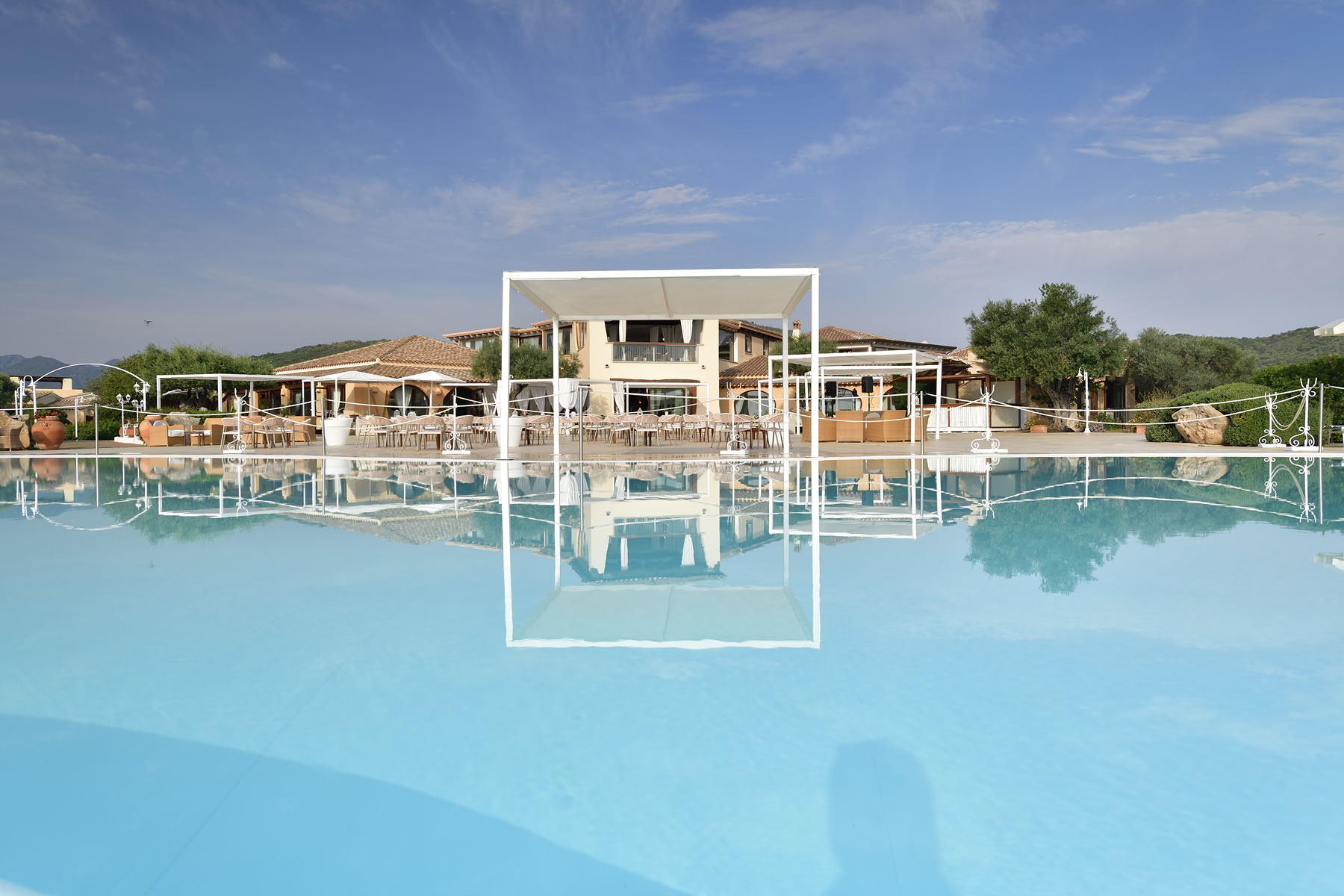 hotel baia del porto ottiolu budoni sardegna piscine3