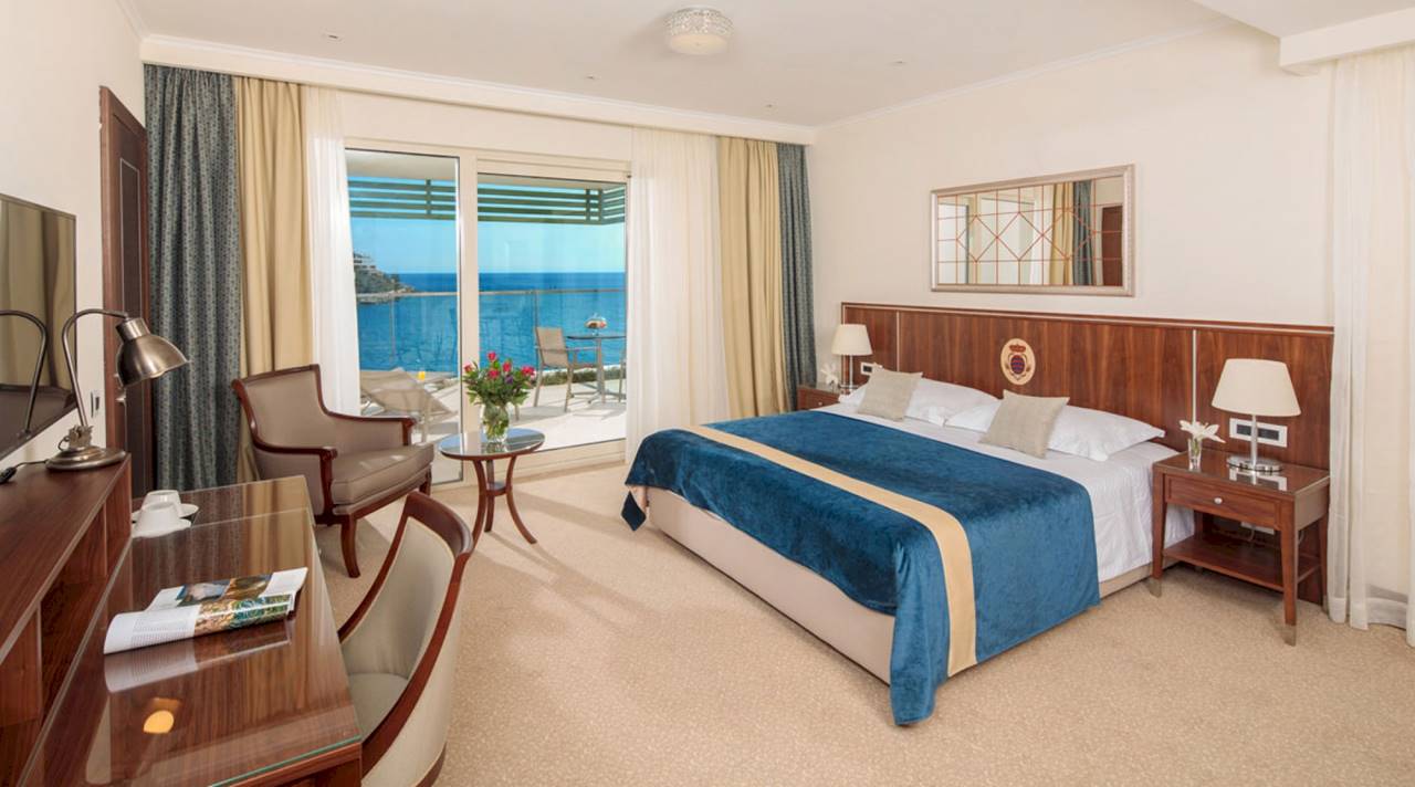 l double room balcony sea view 001