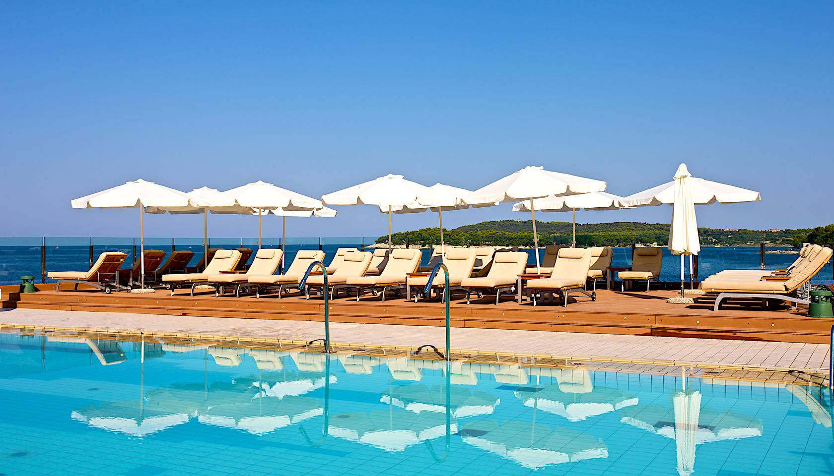 1479310759011  resorthorizont 6 pic3 bazeni hoteli medulin park splendid  soba hotel belvedere istra croatia by zen