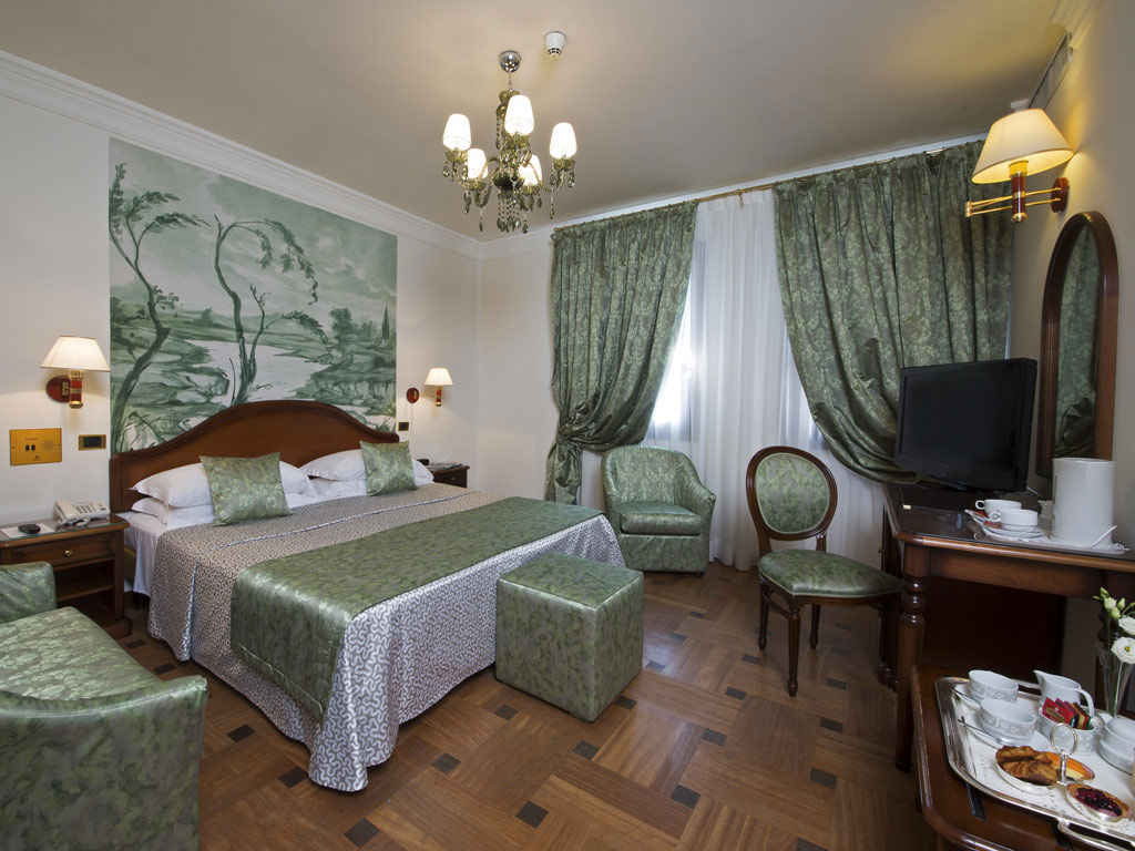 1024x768 classic room villa