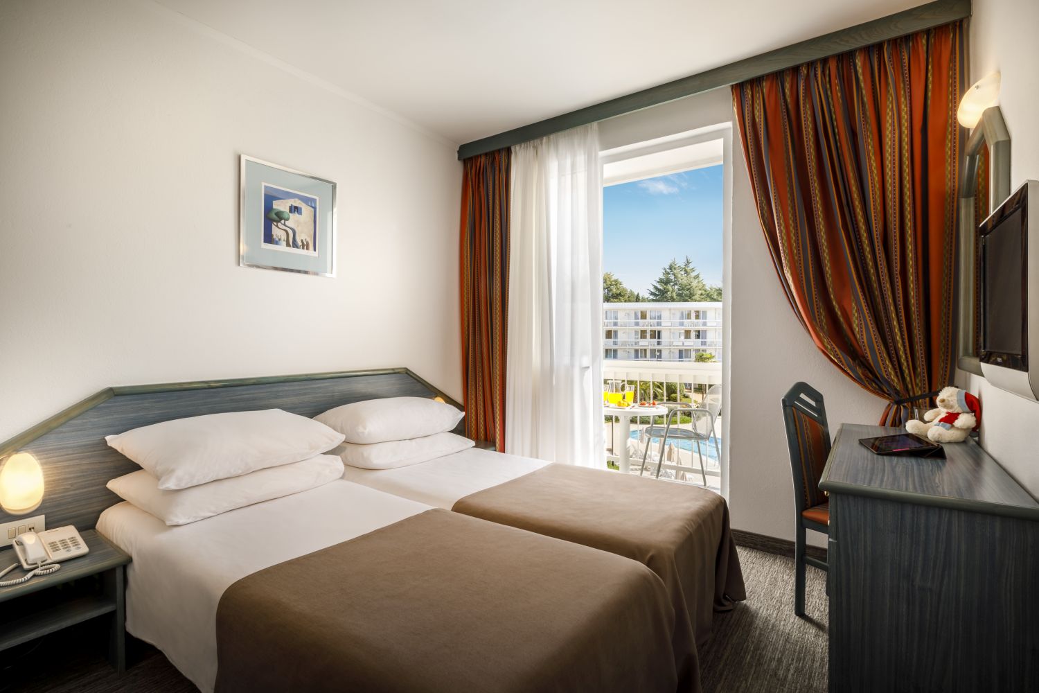 02 aminess laguna hotel rooms double room with seaside balcony s2bm double room with seaside balcony s2bm 2