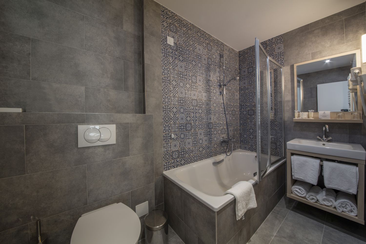 22 aminess bellevue hotel rooms superior double room with seaview balcony s2bs superior double room with seaview balcony s2bs 1