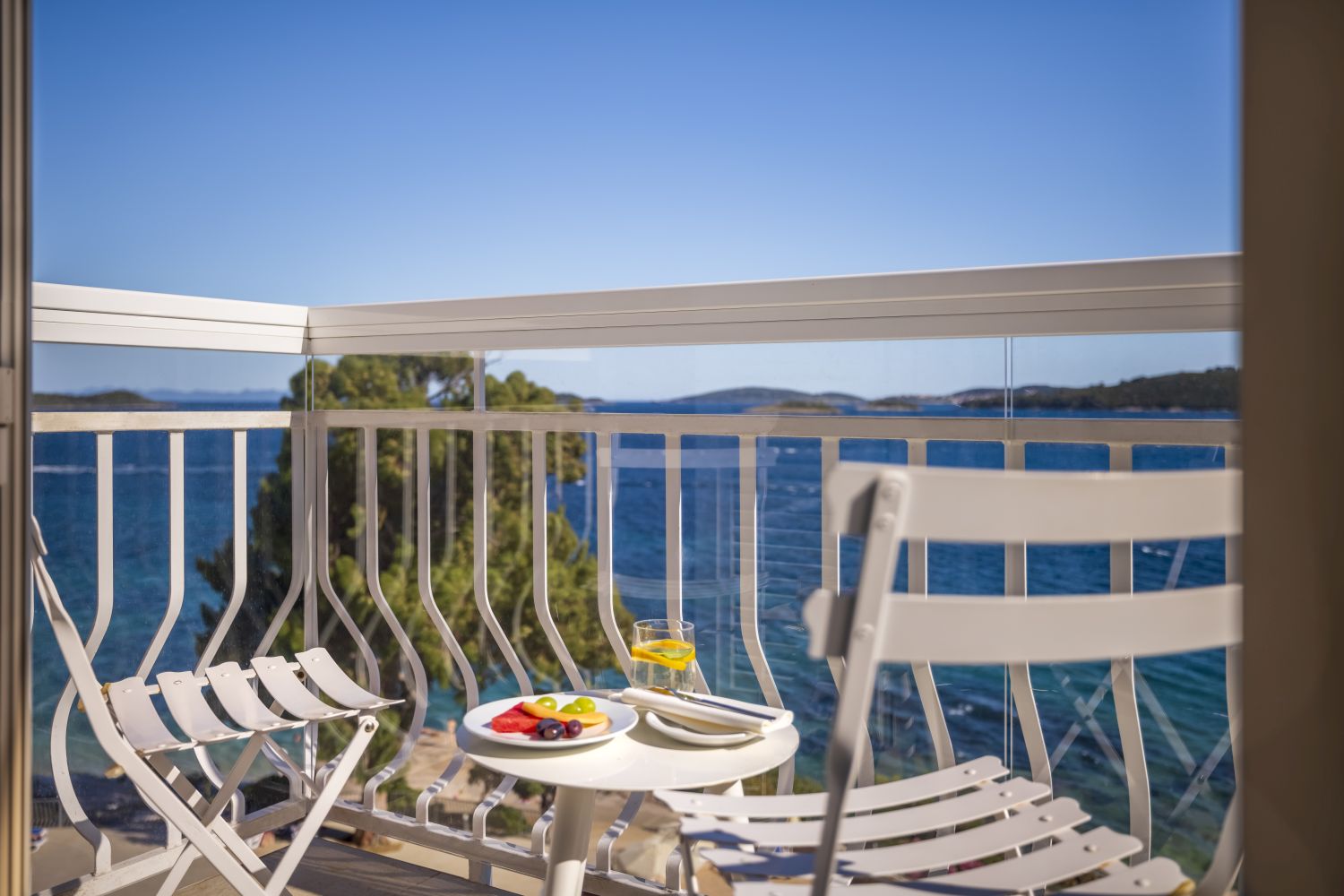 22 aminess bellevue hotel rooms superior double room with seaview balcony s2bs superior double room with seaview balcony s2bs 4
