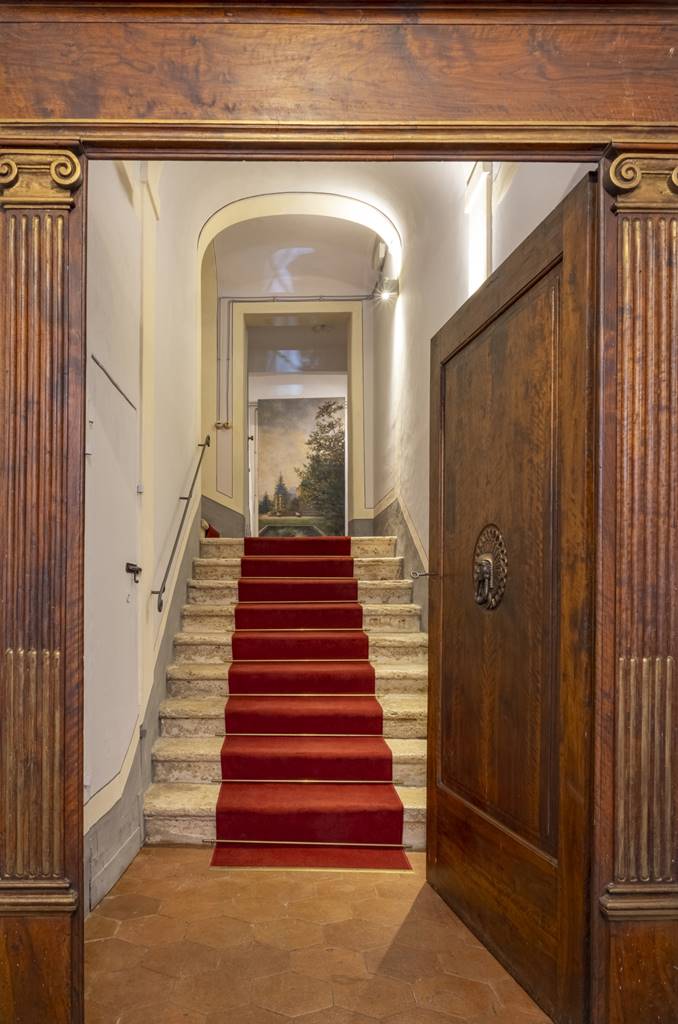 palazzo-nobile-di-san-donato-family-suit