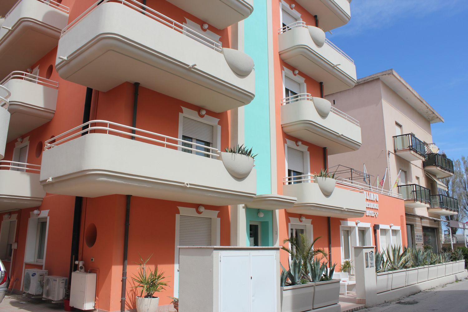 residence-olimpo-rimini-1-room-apartment-for-2-persons