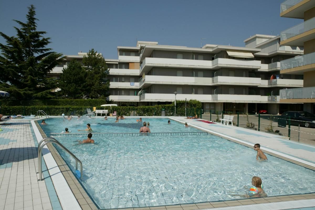 residence-valbella-10p-balcony