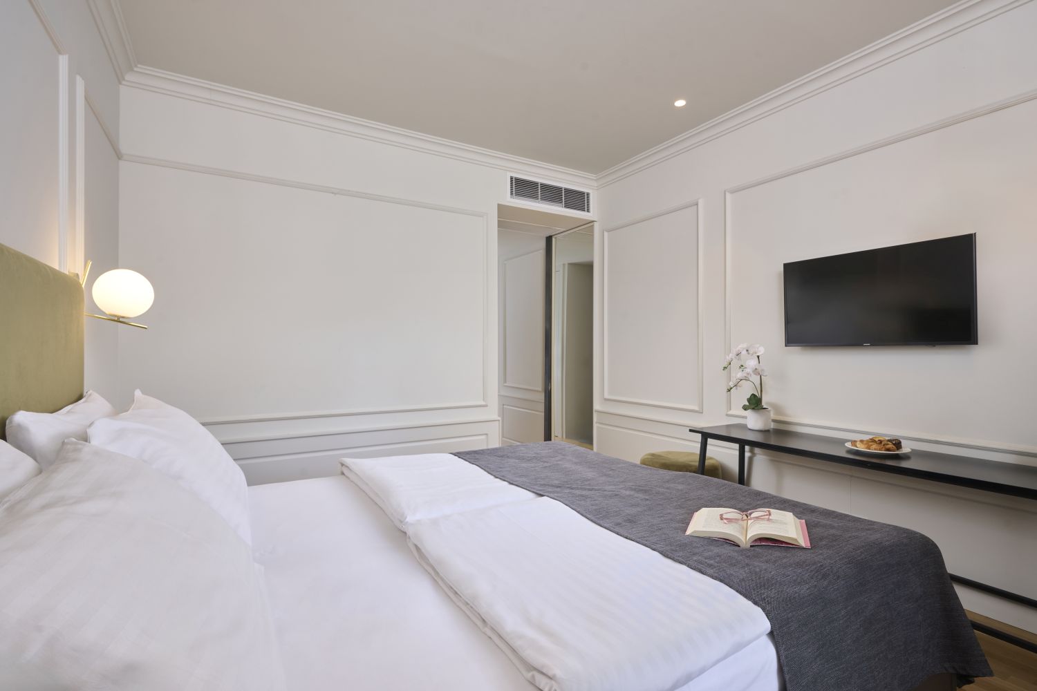 29 aminess vival lisanj family hotel 02 sobe superior double room with seaside balcony aminess vival lisanj family hotel superior double room with seaside balcony 02