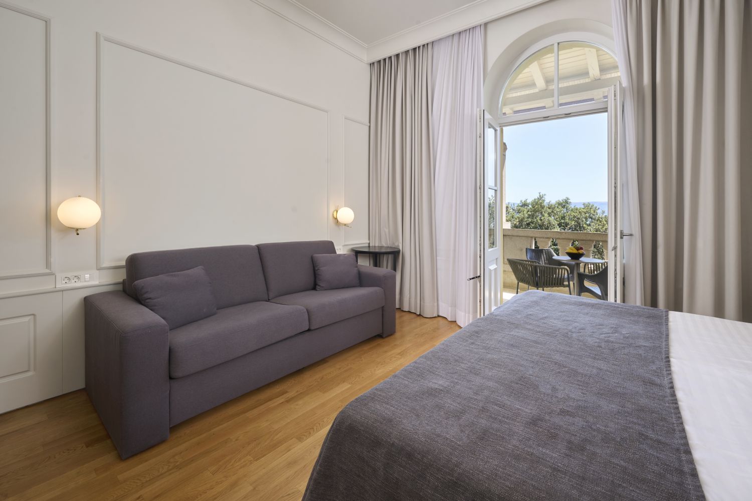 29 aminess vival lisanj family hotel 02 sobe superior double room with seaside balcony aminess vival lisanj family hotel superior double room with seaside balcony 05